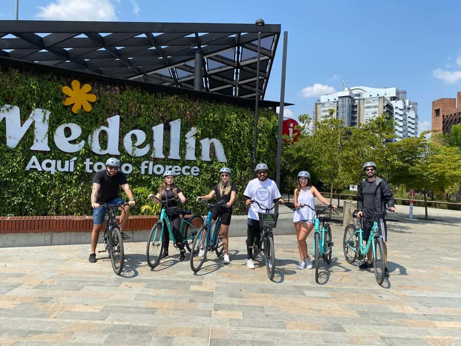 E-Bike City Tour Medellin with Local beer and Snacks - Key highlights you’ll feel fast