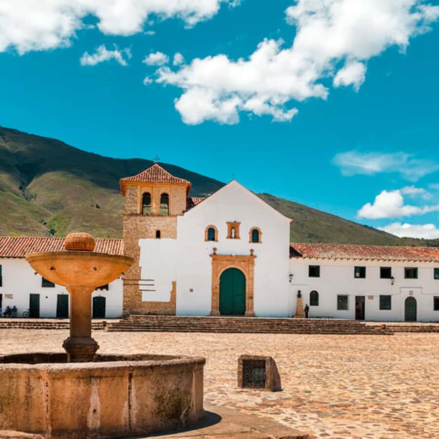 From Bogota: Villa de Leyva Day Magic Town Tour - Casa Terracota: ceramics and why it fits Boyacá