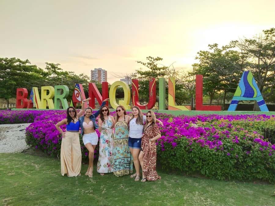 From Cartagena: Barranquilla & Santa Marta Guided City Tour - A 15-hour taste of Barranquilla and Santa Marta from Cartagena