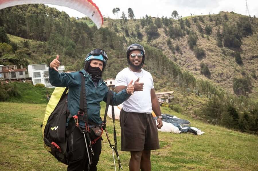 From Medellín: Paragliding Tour with GoPro Photos & Videos - Safety talk, life insurance, and meeting your tandem pilot