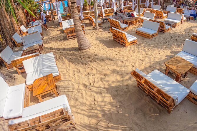 Full day At Beach Club in Playa Blanca Baru cartagena - Mambo Beach Club on the sand: huts, lockers, and lunch voucher math