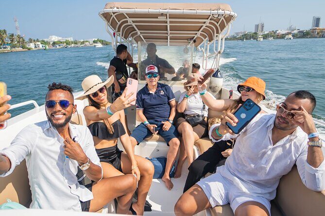 Full Day by the islands of the Rosary Cartagena - Encantada Beach: Your first two hours of easy Caribbean time