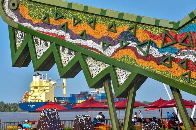 Full Day Tour from Cartagena through Barranquilla and Santa Marta - Crossing to Santa Marta: the Pibe Valderrama stop that breaks the drive