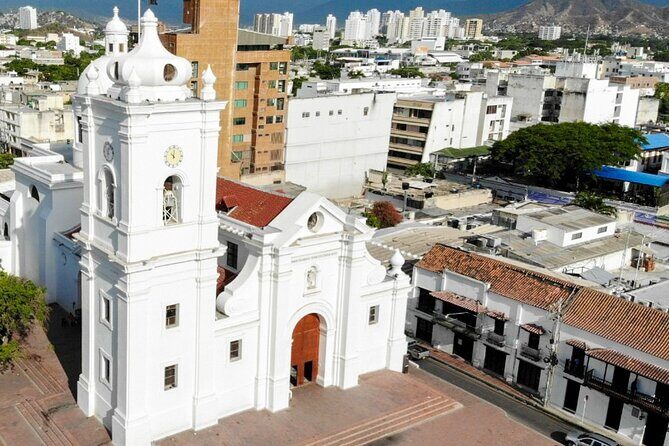Full Day Tour from Cartagena through Barranquilla and Santa Marta - Museo del Oro Tayrona and the Santa Marta Cathedral walk