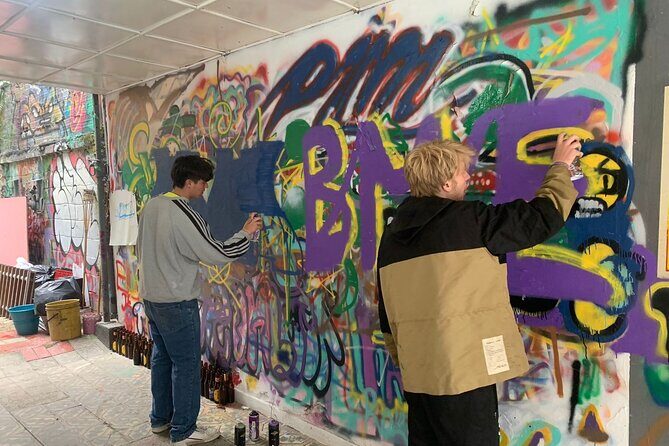 Fun Graffiti Workshop: The Art of Aerosol and Color - Ocio Gallery: where Bogotá street art gets personal