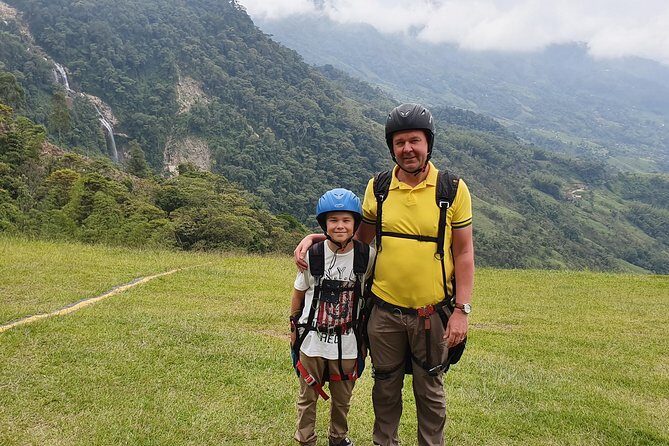 Fun RAFTING + Awesome PARAGLIDING over giant waterfalls from MEDELLIN - Price and value: why $369 can make sense for a full day