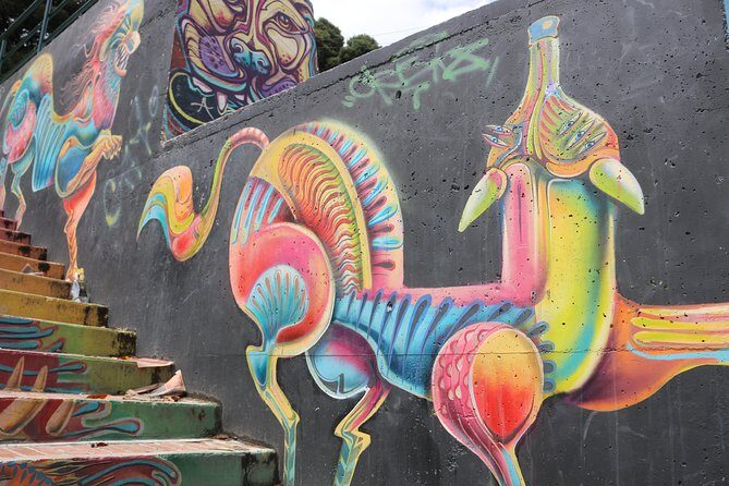 Graffiti Tour in La Candelaria Bogotá with Transportation - More street art in La Candelaria—and the artists’ perspectives