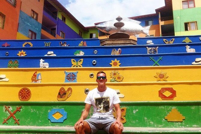 Guatape and Peñol Rock Full-Day Tour - Stop 5: Guatapé’s main square and the town walk