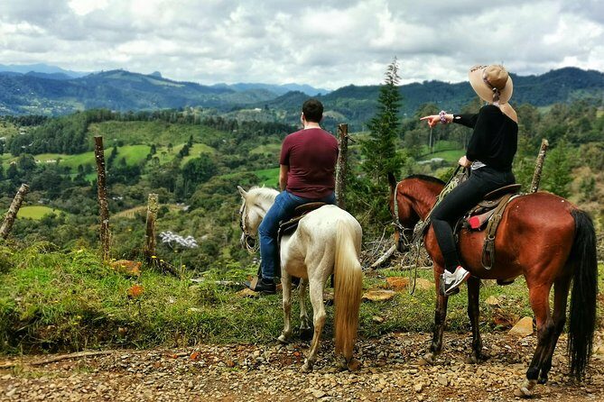 Guatape & Horse Ride & El Peñol Rock & Quaint Town From Medellin - A Private Guatapé and El Peñol Day From Medellín