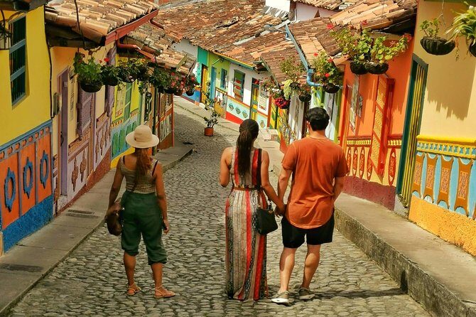 Guatape & Horse Ride & El Peñol Rock & Quaint Town From Medellin - How the Guides Make the Day Feel Personal