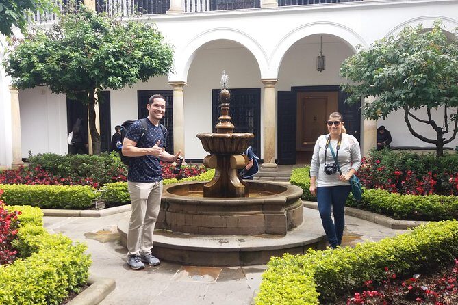 La Candelaria, Mount Monserrate and Museo del Oro in One Day in Bogota - La Candelaria on foot: Chorro de Quevedo to major landmarks