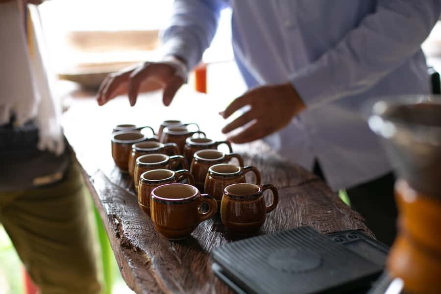 Medellin: Coffee Tour, Horseback Arrival, and Sugar Cane - Getting out of El Poblado: the 45-minute transfer plus a quick photo break
