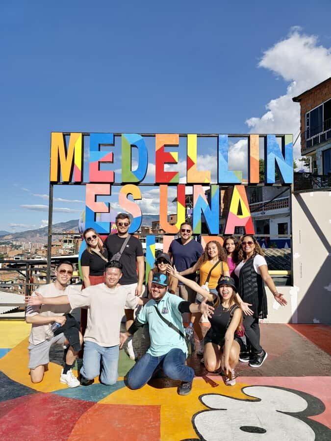 Medellín: Comuna 13 and Graffiti Guided Tour with a Local - Quick Reasons This Comuna 13 Tour Works