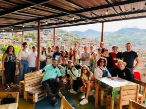 Medellín: Comuna 13 and Graffiti Guided Tour with a Local - Meet at San Javier: Spot the Green Umbrella Fast
