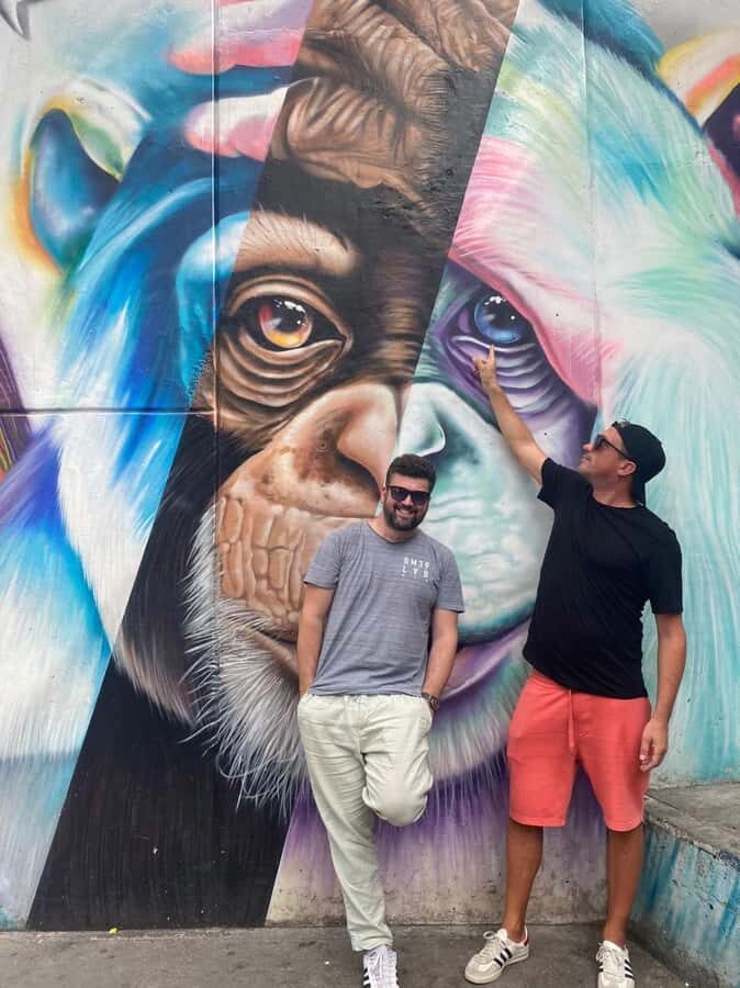 Medellín: Comuna 13 District Tour with Cable Car Ride - Why Comuna 13 feels real, not like a photo stop