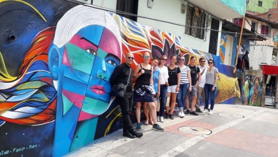Medellín: Comuna 13 District Tour with Cable Car Ride - Price and value: what $27 covers for a 4-hour plan