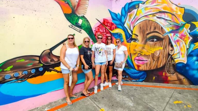 Medellin: Comuna 13 Graffiti Tour, Cable Car & Street Food - Metrocable Mountain Views: Why the Cable Car Stop Is the Payoff