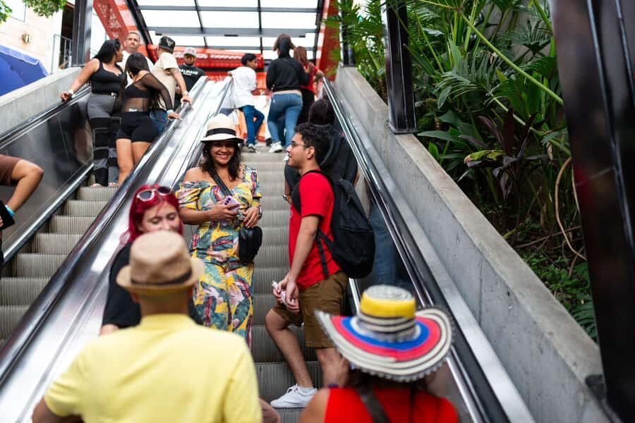 Medellin: Full Day Guided City Highlights Tour - Metro + Metrocable: the smart way to feel Medellín’s connections