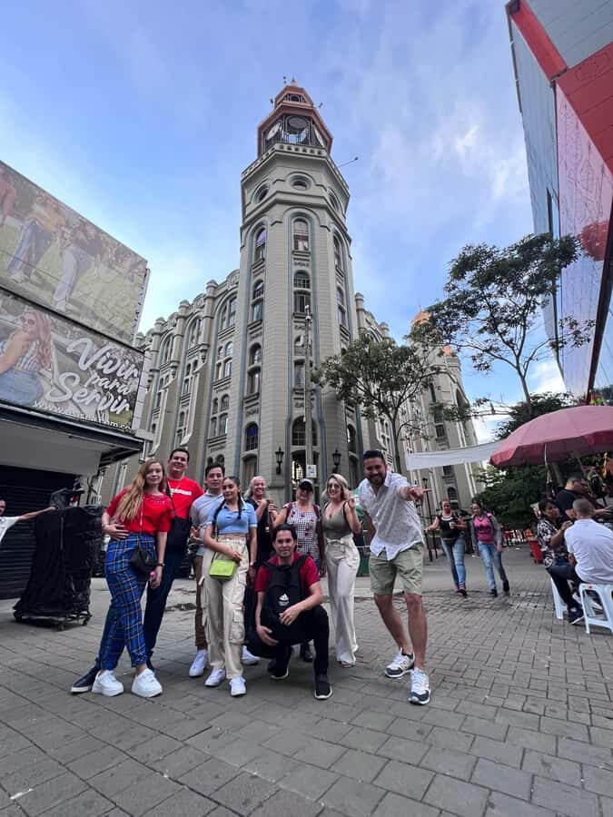 Medellin: Full Day Guided City Highlights Tour - Parques del Río, lunch, and cremas: food stops that keep the day human