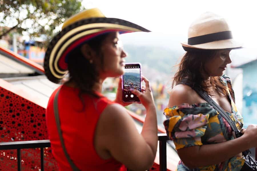 Medellin: Full Day Guided City Highlights Tour - What type of traveler should book this tour