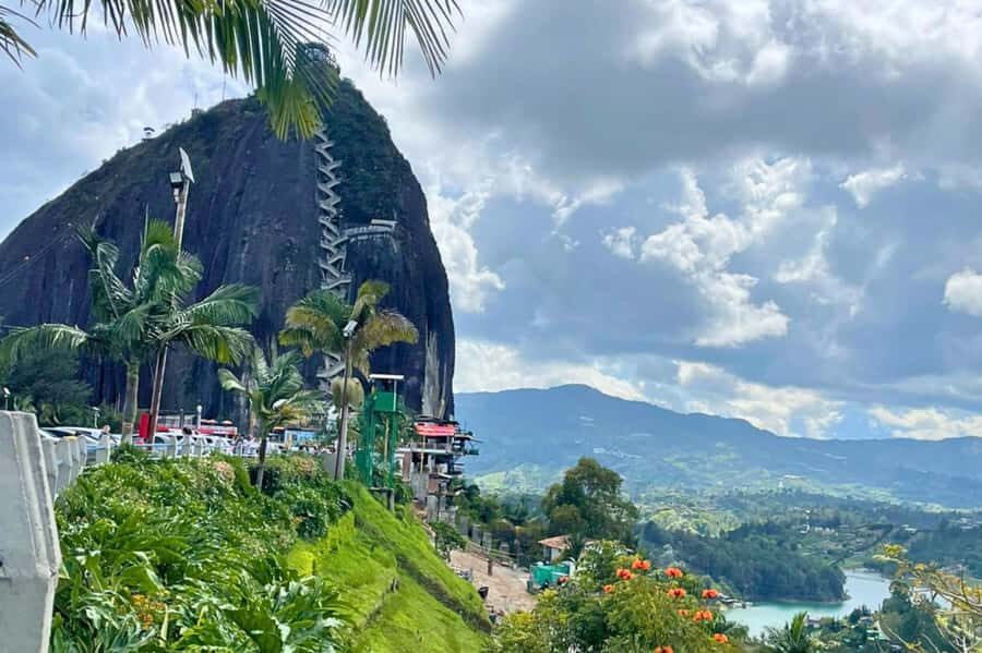 Medellin: Guatape and El Penol Rock Day Trip with Boat Ride - Pickup and group-bus reality: where you’ll meet and how to avoid delays