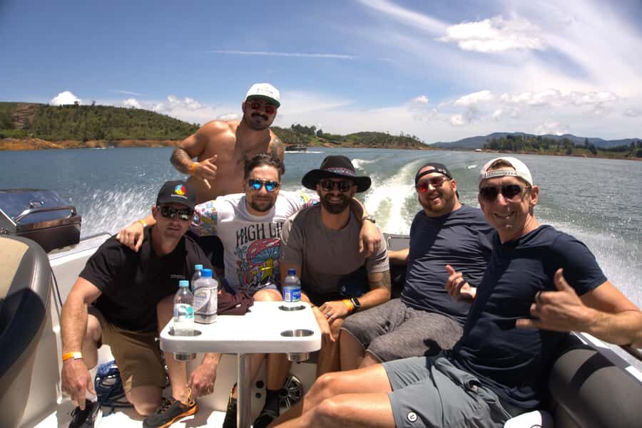 Medellín: Guatapé Private Tour with Helicopter & Boat Ride - Helicopter Flight Around Guatapé Lake: The Best Minutes of the Day