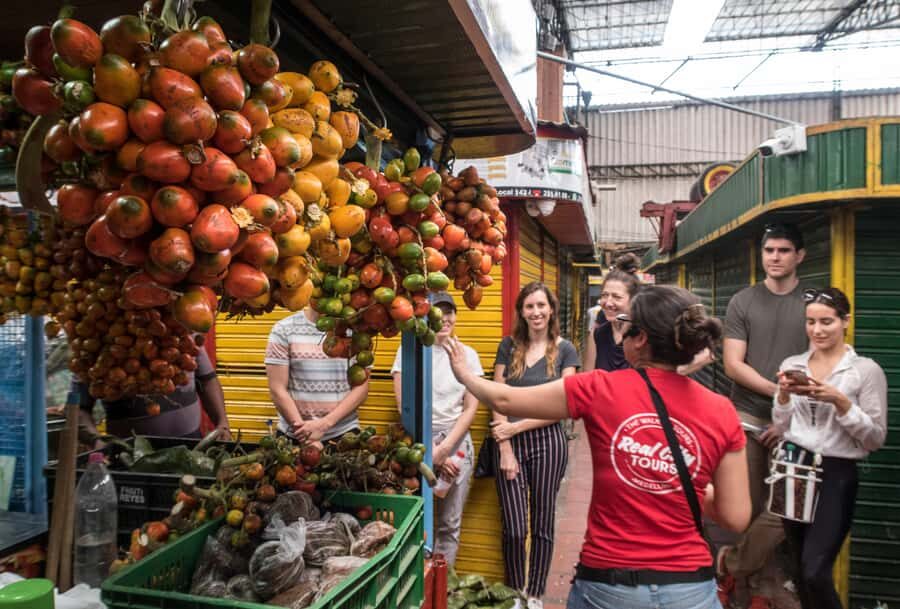 Medellín: Guided Exotic Fruits Tour - Fresh Fruit Juice: The Sip That Connects the Flavors