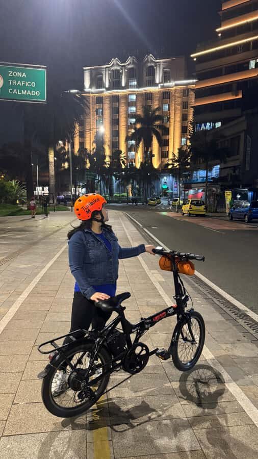 Medellín: History & Local Life Essentials Tour on an E-Bike - Ciudad del Río and the Museum of Modern Art at First Glance