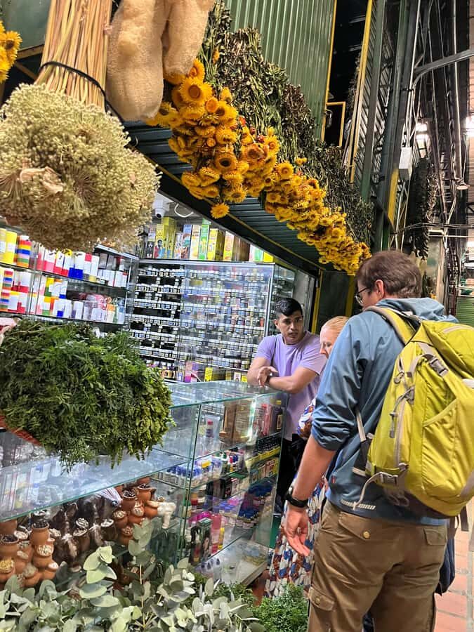 Medellín Multi-sensory Tour in the market, +15 Exotic Fruits - Price and value: $36 for a market lesson, not just snacks