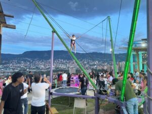 Medellín: One Night in El Cielo Viewpoint with activities - Start smart at Los Patios Hostel Boutique (and why it helps)