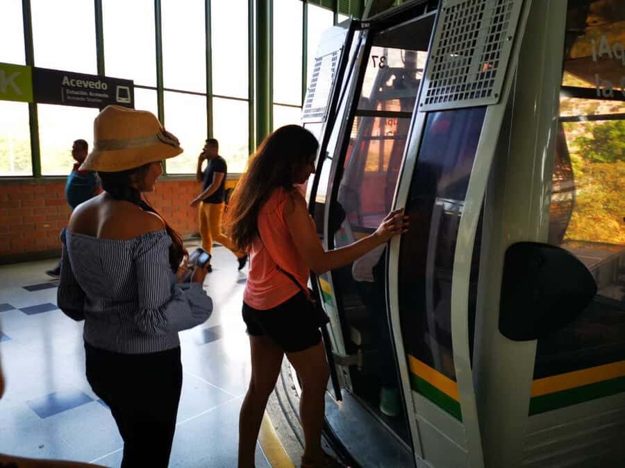 Medellin: Private City Tour - A 4-Hour Medellín Remix: Downtown Icons Plus MetroCable Views