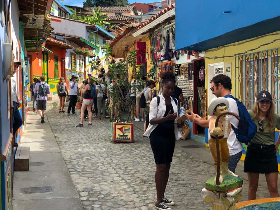 Medellín: Private Guatapé with Peñol Tickets and Boat Ride - Who This Tour Suits Best (and Who Might Want a Different Plan)