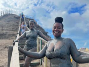 Mud Volcano and Palenque Cultural Experience - Getting There Early: Van time, small groups, and comfort