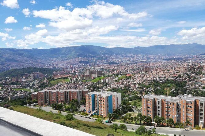 Pablo Escobar Tour And Comuna 13 - Pablo Escobar Tour and Comuna 13: Why This Mix Works in Medellín