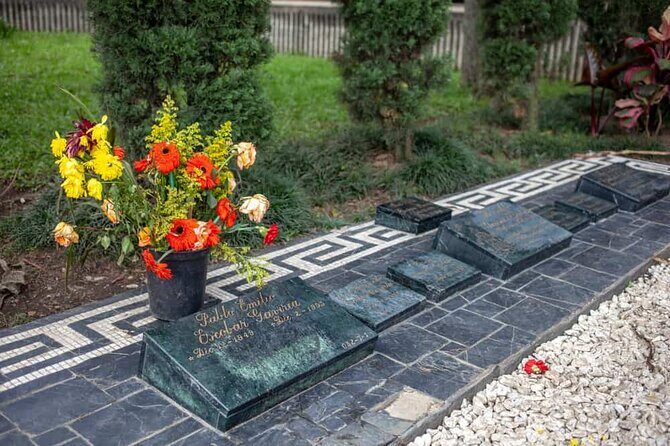 Pablo Escobar Tour in Medellin Private - The real reason this tour works: it follows the story, not the hype