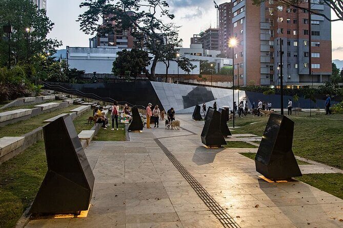 Pablo Escobar Tour in Medellin Private - Stop 1: Parque Memorial Inflexion and the victims’ three-part story