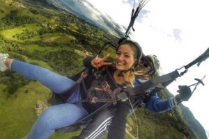 Paragliding in Medellin Includes GoPro and Pick up & Drop off - Safety with a licensed pilot: serious skills, calm execution