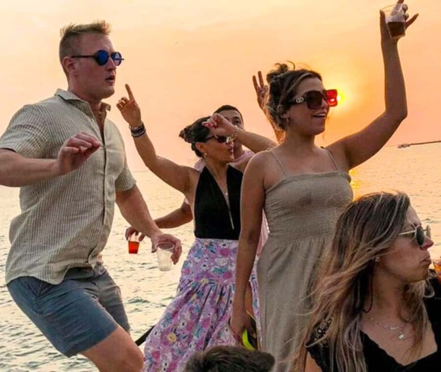 Party Boat in Cartagena Bay with NightClub Ticket - Bahia Nocturno: A Short, Loud Cartagena Night on the Bay