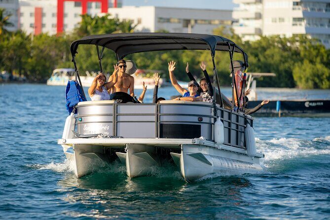 Private Marine Tour: Discover the 7 Colors of the San Andreas Sea - Rocky Cay and Cayo Rocky Cay: seeing the Nicodemus shipwreck’s marine side
