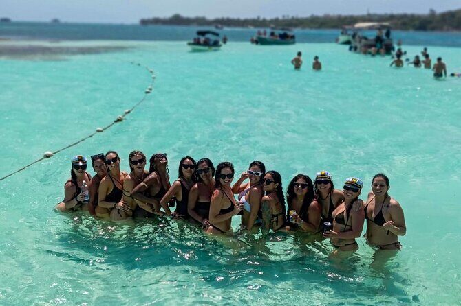 Private Marine Tour: Discover the 7 Colors of the San Andreas Sea - Sea World anchoring stop: snorkeling access, with an escape hatch