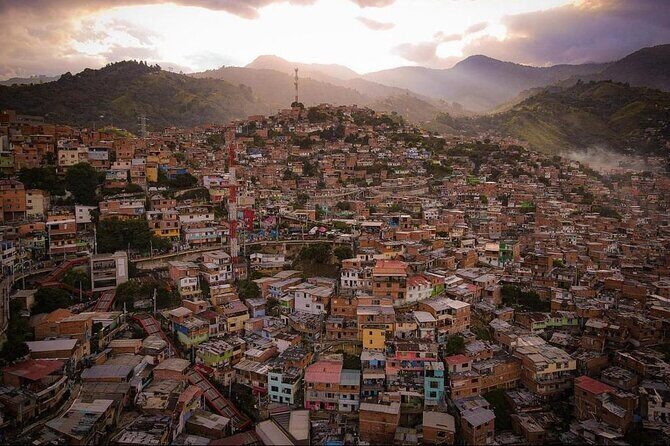 Private Tour to Comuna 13 & Exotic Fruit Market in Medellin! - Plaza La América: your fruit market crash course in Paisa flavors