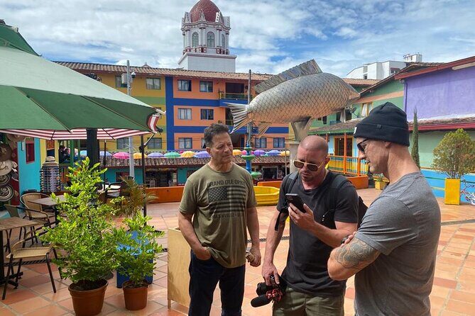 Private Tour to Guatapé and The Rock of El Peñol from Medellín! - A private Guatapé and El Peñol day trip that runs on your time