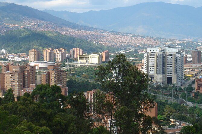 Private transfer service from or to Medellín Airport - How Communication Works (And Why It Matters in Medellín)