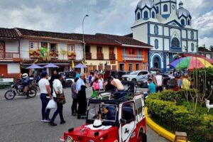Salento, Cocora+Filand PREMIUM PLAN. exit: Pereira/Armenia. - Pickup, timing, and how the day flows (7 to 8 hours)