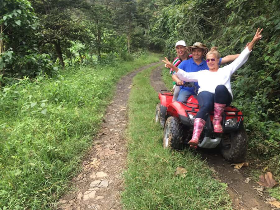 Salento: Coffee Farm Tour with Tasting - Roasting and sometimes grinding: seeing the last steps before the cup