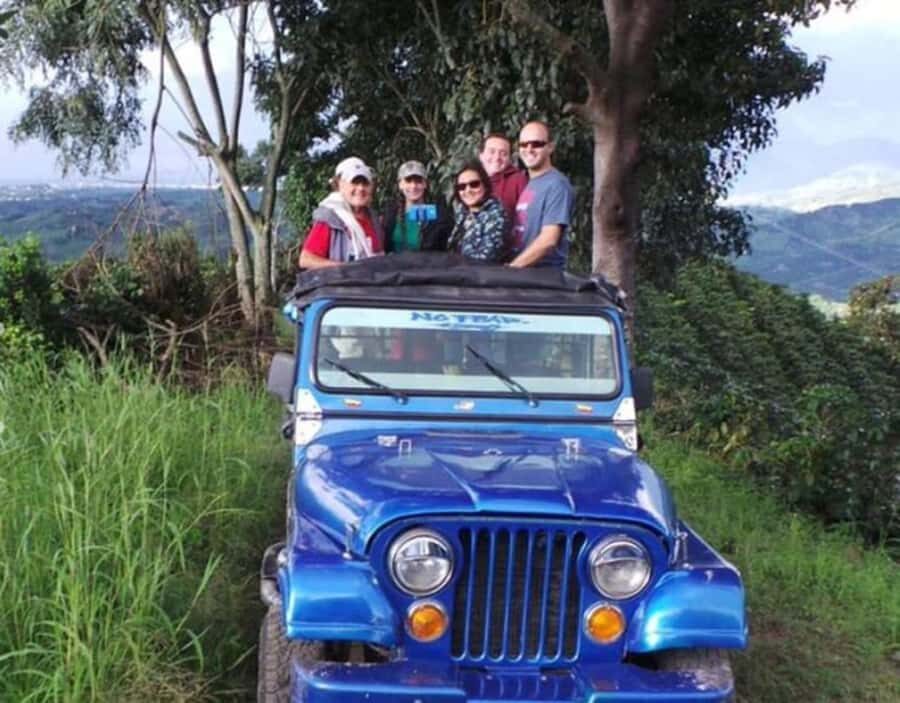 Salento/Pereira: Cocora Valley & Salento Hiking Private Tour - Salento guided visit: turning viewpoint memories into town plans