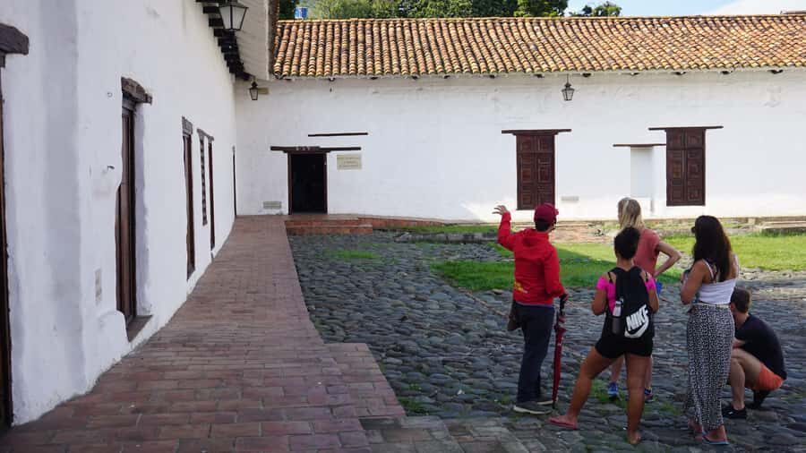 Shared Tour Cali's Historical Downtown - Architectural Icons: Ermita, Theaters, Cathedral, and Puente Ortiz