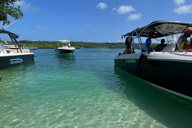 Sport Boat : Rosario Island,lunch on private island - Isla Grande Snorkeling: Reef Time at a Sunken Plane Area