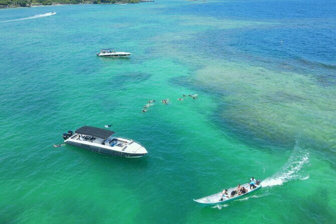 Sport Boat : Rosario Island,lunch on private island - How the Group Size Affects Your Day (Max 22)