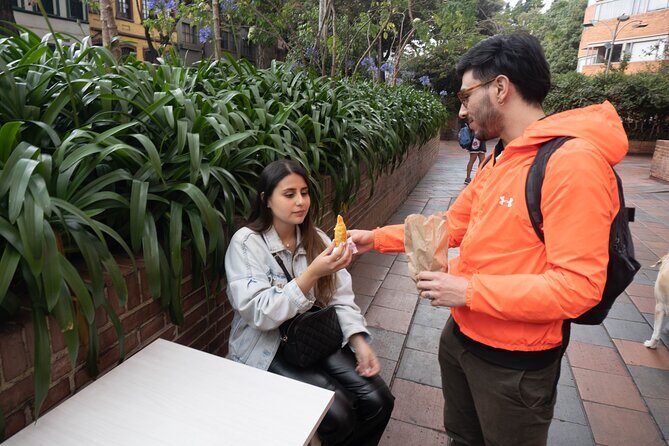 Street Food Tour in Bogotá with Tastings - Plaza de Mercado La Perseverancia: tropical fruit tastes in a market setting